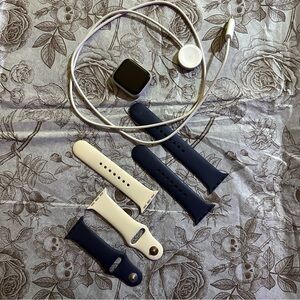 Apple 7 41mm Smartwatch with Interchangeable Bands and Charger